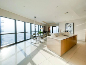 Damac Paramount Amazing three-bedroom unit